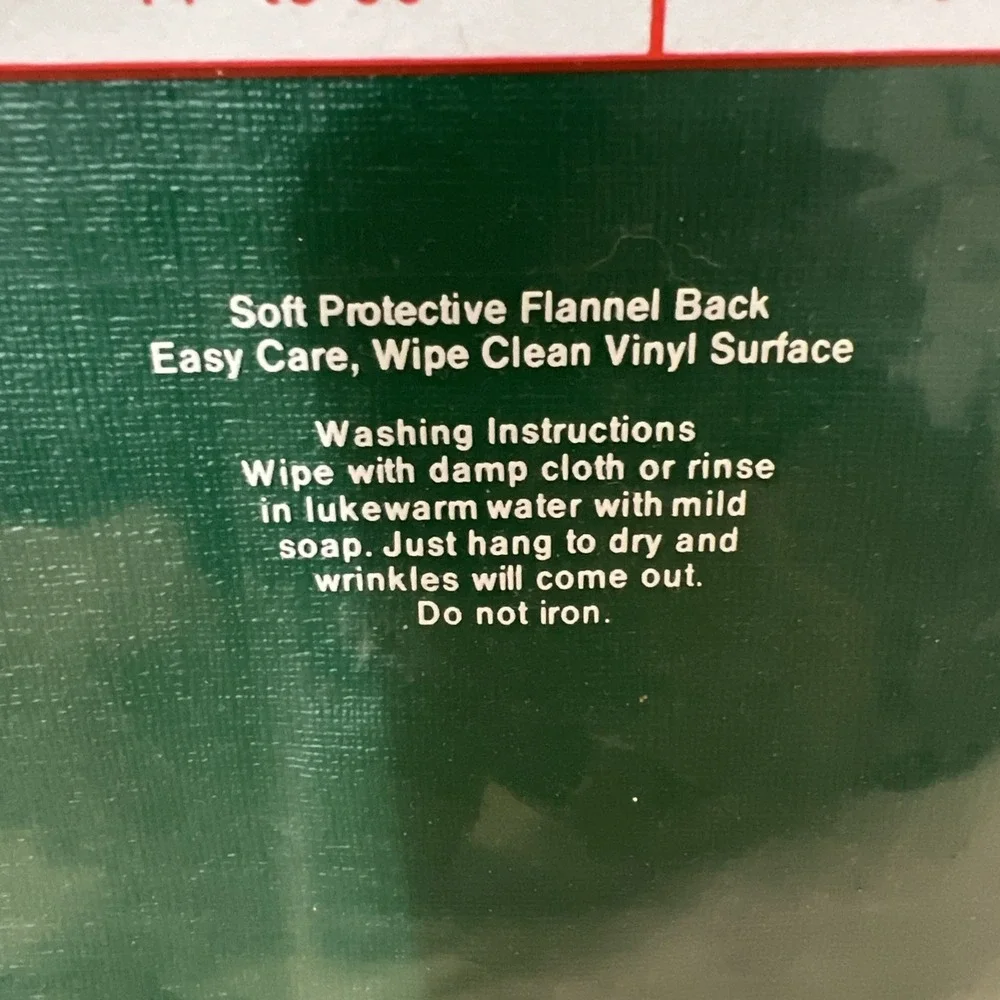 VTG NOS Christmas Holiday Vinyl Flannel Back Green Oblong Tablecloth‎ 52